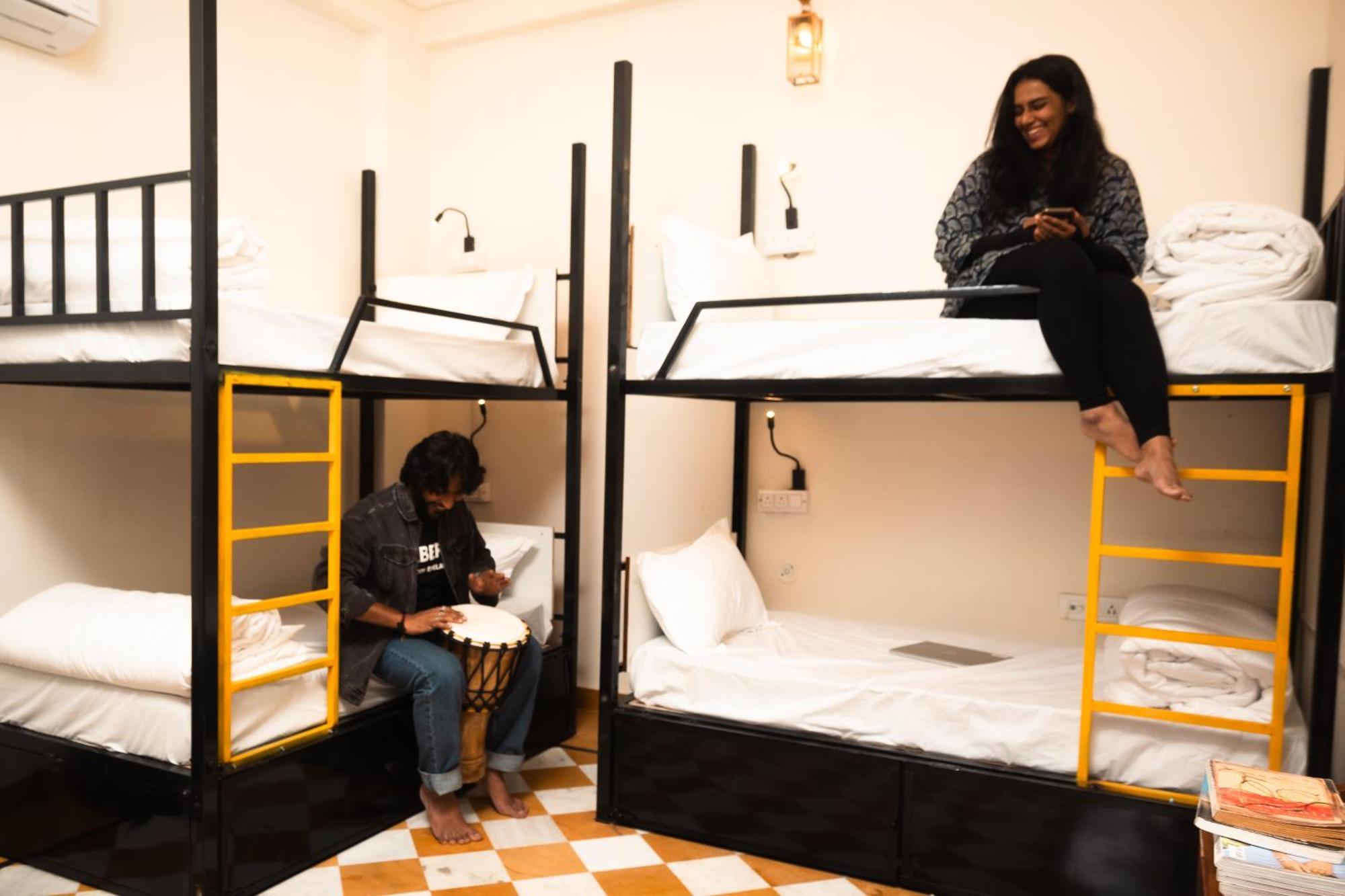 Banana Hostel بوشكار المظهر الخارجي الصورة